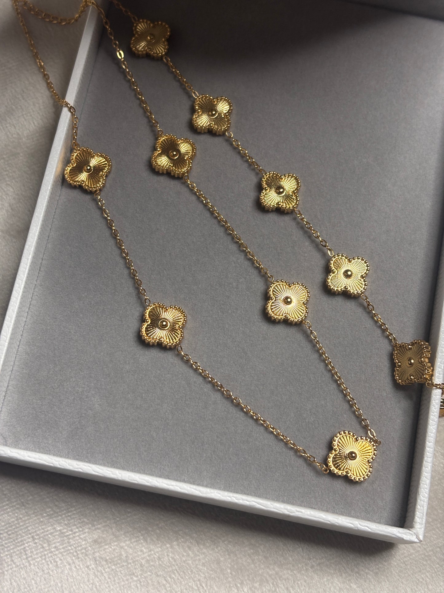 Necklace + gourmet