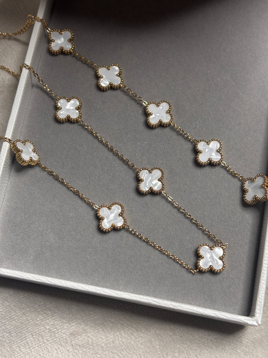 Necklace + gourmet