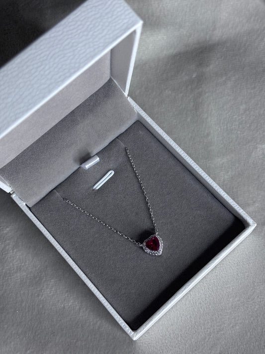 Necklace red