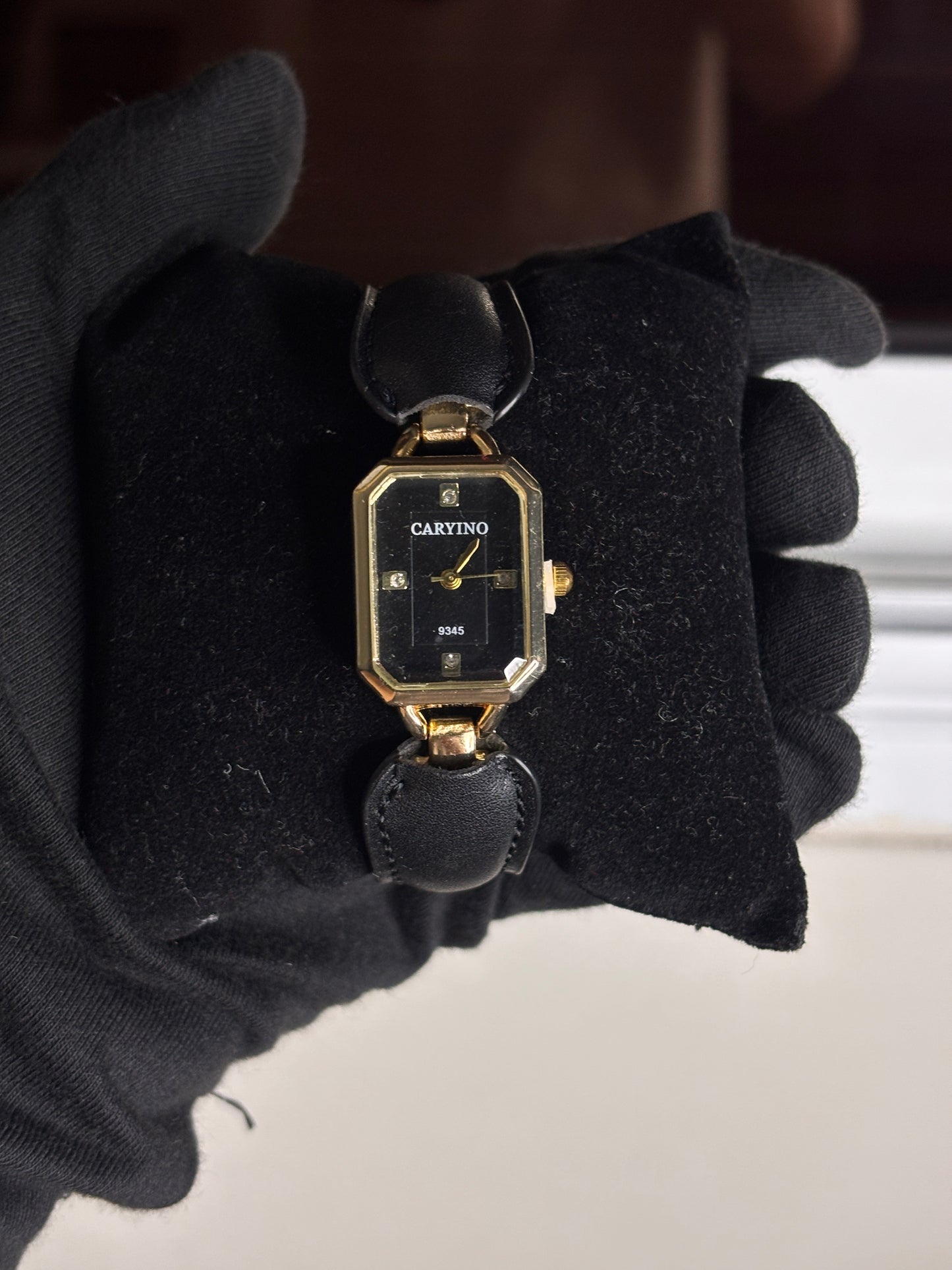 Watch black